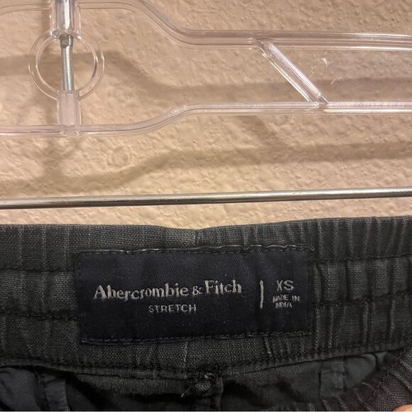 Abercrombie & Fitch Men's Charcoal Athletic Shorts - Picture 3 of 4